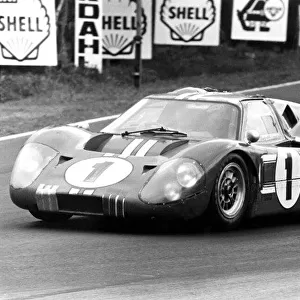 1967 Le Mans 24 Hours Dan Gurney / A. J. Foyt GT40 Ref: 550C#15 World Copyright