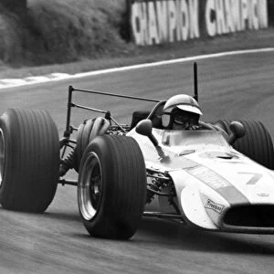 1968 British Grand Prix - John Surtees: John Surtees, Honda RA301, 5th position, with broken rear wing, action