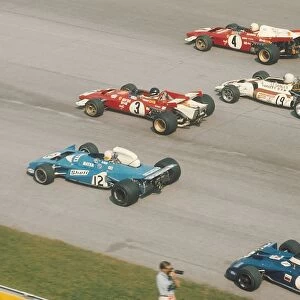 1971 Italian Grand Prix: Clay Regazzoni leads teammate Jacky Ickx, Chris Amon, Howden Ganley and Jo Siffert and Francois Cevert at the start