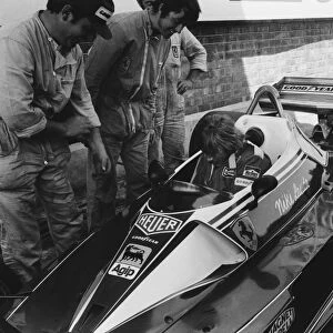 1976 Belgian Grand Prix: James Hunt tries out Niki Laudas Ferrari 312T2 for size, action