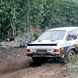 1977 Safari Rally. Nairobi, Kenya. 7-11 April 1977. Bjorn Waldegard/Hans Thorszelius (Ford Escort RS1800), 1st position. World Copyright: LAT Photographic Ref: 35mm transparency 77SAF02