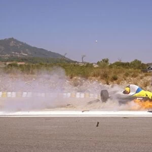 1989 Portuguese Grand Prix: Roberto Moreno crashes into Eddie Cheever during qualifying