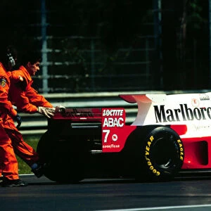1995 SAN MARINO GP. Nigel Mansell, McLaren starts a short lived GP year at Imola
