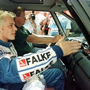 1997 BELGIAN GP THE WAY FORWARD. JACQUES VILLENEUVE GETS POLE POSITION LEADING ALESI