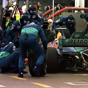 1998 ARGENTINIAN GP. Jean Alesi, Sauber, pistops during the race, and finished 5th
