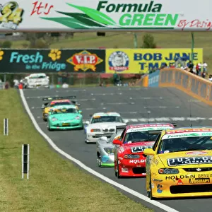 2003 Barthurst 24 Hours Mt Panorama, Australia. 21st-23rd November 2003. The #427 Monaro leads the field during the Saturday afternoon of the Bathurst 24hr. World Copyright: Mark Horsburgh/LAT Photographic