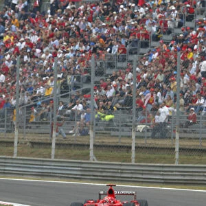2004 Italian Grand Prix-Sunday Race, Monza, Italy. 12th September 2004. Race action