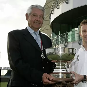2005 LMES, McNish accepts a trophy for being top britain at LeMans, Silverstone, UK. 12th-14th August 2005, World Copyright: Jakob Ebrey/LAT Photographic
