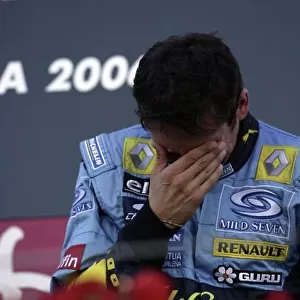 2006 Japanese Grand Prix - Sunday Race Suzuka, Japan. 5th - 8th October 2006 Giancarlo Fisichella, Renault R26, 3rd position, tearful after losing his friend before the race