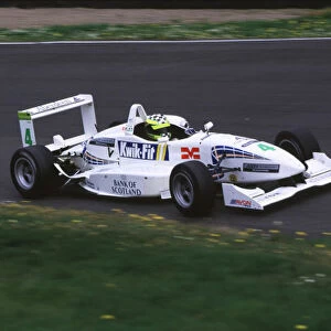 2KF3-Oulton Park, England-Tomas Scheckter-Action