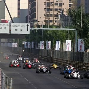 52nd Macau Grand Prix: Loic Duval ASM F3 leads the field at the start of the qualification race