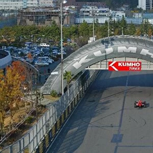 5th F3 Korea Super Prix: A car goes under the Kumho tyres sign