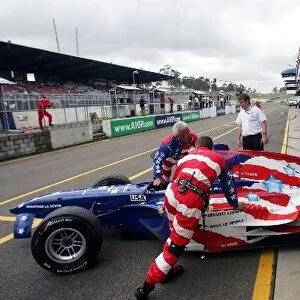 A1 Grand Prix: Bryan Herta A1 Team USA with a damaged front wing