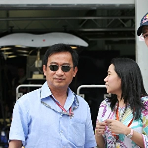 Formula One World Championship: Chalerm Yoovidhya Thai Business partner of Dietrich Mateschitz CEO and Founder of Red Bull with Robert Doornbos