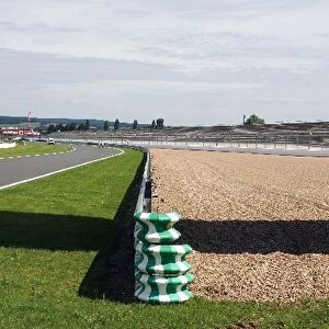 Formula One World Championship: Circuit detail: A barrier protecting the gravel trap