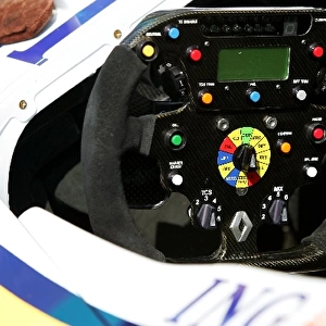 Formula One World Championship: Renault R27 steering wheel