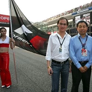 Formula One World Championship: Yung Cho Chung Chief Opperating Officer - Korea Auto Valley Operation - Korea F1 GP 2010 with other VIP s