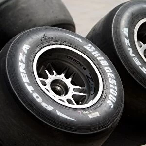 GP2 Asia Series: Bridgestone tyres: GP2 Asia Series Rd 5, Practice and Qualifying, Dubai, United Arab Emirates, 10 April 2008