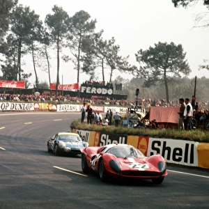 Guichet / Muller leads Vinatier jr / Bianchi: 1967 LE MANS 24 HOURS