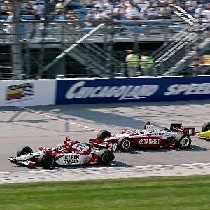 Indy Racing League: Fourth placed Dan Wheldon Andretti Green Racing Dallara Honda leads fifth placed Tomas Scheckter Target Chip Ganassi Racing G-Force Toyota