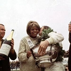 Jackie Stewart, Matra MS10, Winner USA Grand Prix, Watkins Glen, 4-6 Oct 68 World LAT Photographic Tel: +44(0) 181 251 3000 Fax: +44(0) 181 251 3001 Ref: 68 USA 78