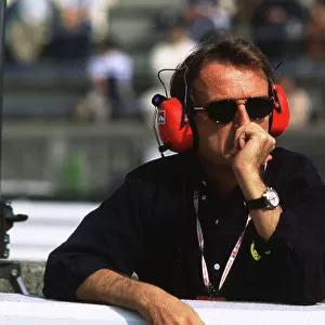 JAPANESE GRAND PRIX SUZUKA, JAPAN 30/10 - 1/11 1998 - RD 16 LUCA DI MONTEZEMOLO LOOKS ON AT WHAT MIGHT HAVE BEEN. PHOTO: LAT