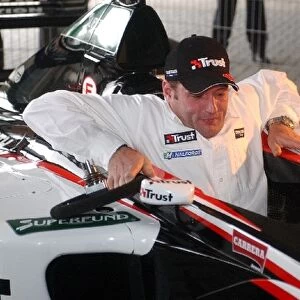 Jos Verstappen (NED), Minardi F1 Team, Portrait, gets into the Minardi Cosworth PS01