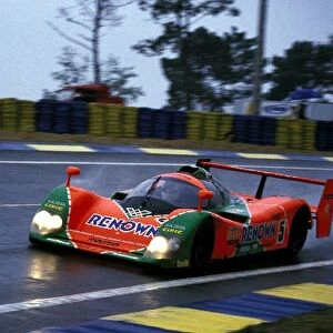 Le Mans 24 Hours: Johnny Herbert / Volker Weidler / Bertrand Gachot Mazda MXR-01