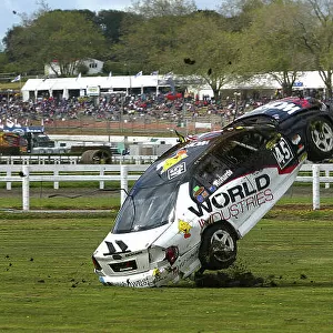 NEW ZEALAND V8 SUPERCAR DRIVER JASON RICHARDS ROLL OVER IN NZ