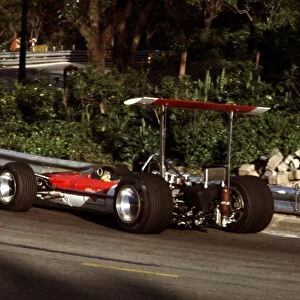 Spanish Grand Prix, Montjuich Park, 2-4 May 69: Jochen Rindt, Lotus 49B, Retired