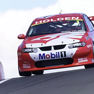 V8 Supercar 1000 Bathurst 05/10/01: Holder Racing Team drivers Tony Longhurst set the third fastest time during qualifying today with a time of 2:09. 9621 for the V8 Supercar 1000 being held at Bathurst this Sunday
