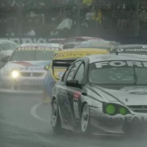 V8 Supercar 2002 AGP : V8 action at the 2002 Fosters Australian GP Bright went on to win race one