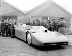 Images Dated 19th February 2010: 1935 Bluebird Land Speed Record car