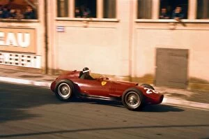 1950s F1 Gallery: 1957 Monaco Grand Prix: Mike Hawthorn: Mike Hawthorn