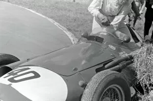 Accident Gallery: 1959 British GP