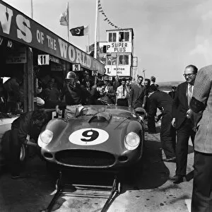 Tonybrooksbook Gallery: 1959 Tourist Trophy: Tony Brooks / Dan Gurney, 5th position, pit stop and driver change, action