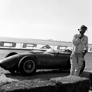 Images Dated 14th April 2021: 1960 Portuguese Grand Prix. Ref-7111. World ©LAT Photographic
