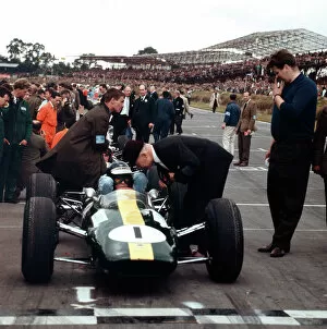 1960s F1 Collection: 1964 British Grand Prix - Jim Clark: Jim Clark, Lotus 25-Climax, 1st position, on the grid