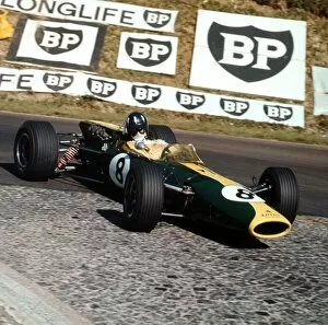 Formula Gallery: 1967 Rouen F2 Grand Prix: Graham Hill, 4th position