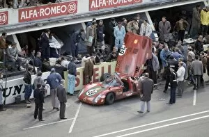 1960s Le Mans Gallery: 1968 Le Mans 24 hours: Ignazio Giunti / Nanni Galli, 4th position. Pitstop
