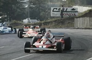 1976 F1 Season Collection: 1976 Canadian Grand Prix: Niki Lauda, 8th position leads Jochen Mass