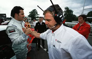 Images Dated 21st May 2001: 2001 British Touring Car Championship Derek Warwick and Yvan Muller Oulton Park