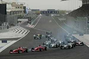 Images Dated 9th October 2013: 2004 Bahrain Grand Prix - Sunday Race: Bahrain International Circuit, Manama, Bahrain