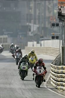 Images Dated 17th November 2007: 2007 Macau Motorcycle Grand Prix. 54th Macau Grand Prix. Formula Three. 15-18th November