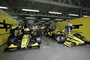 Images Dated 25th January 2008: 2008 GP2 Asia Series. Friday Qualifying. Dubai. Dubai Autodrome. 25th January