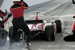 Images Dated 25th January 2008: 2008 GP2 Asia Series. Friday Race. Dubai. Dubai Autodrome. 25th January