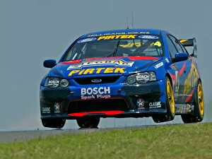 Images Dated 28th November 2003: AMBROSE FASTEST IN FINAL ROUND OF THE V8 SUPERCAR CHAMPIONSHIP