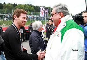 Spa Francorchamps Gallery: Andre VILLAS-BOAS (Port) Manager of CHELSEA FOOTBALL CLUB speaking to VIJAY MALLAYA (India)