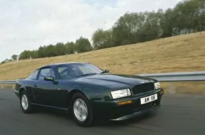 Images Dated 22nd August 2013: Aston Martin Virage