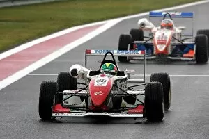 Images Dated 8th December 2004: Bahrain F3 Superprix: Fabio Carbone Three Bond Racing